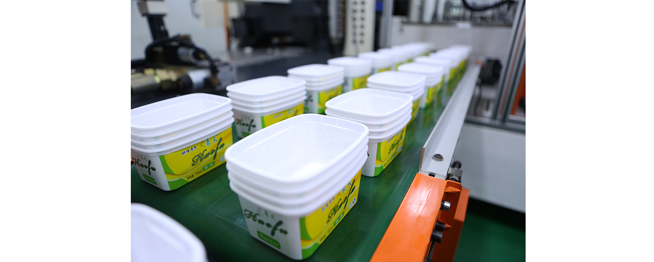 模内贴标盒智能生产系统-黄油盒